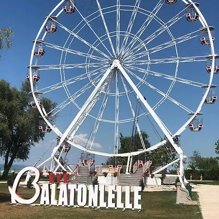 Francoise Szallo Hotel Balatonlelle