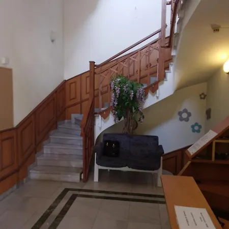 Francoise Szallo Hotel